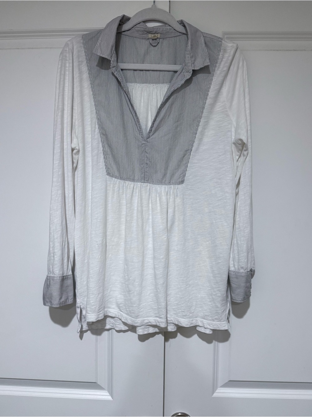 J. Crew 💯% Cotton White Tunic Top with Gray Yoke and Collar Lightweight
